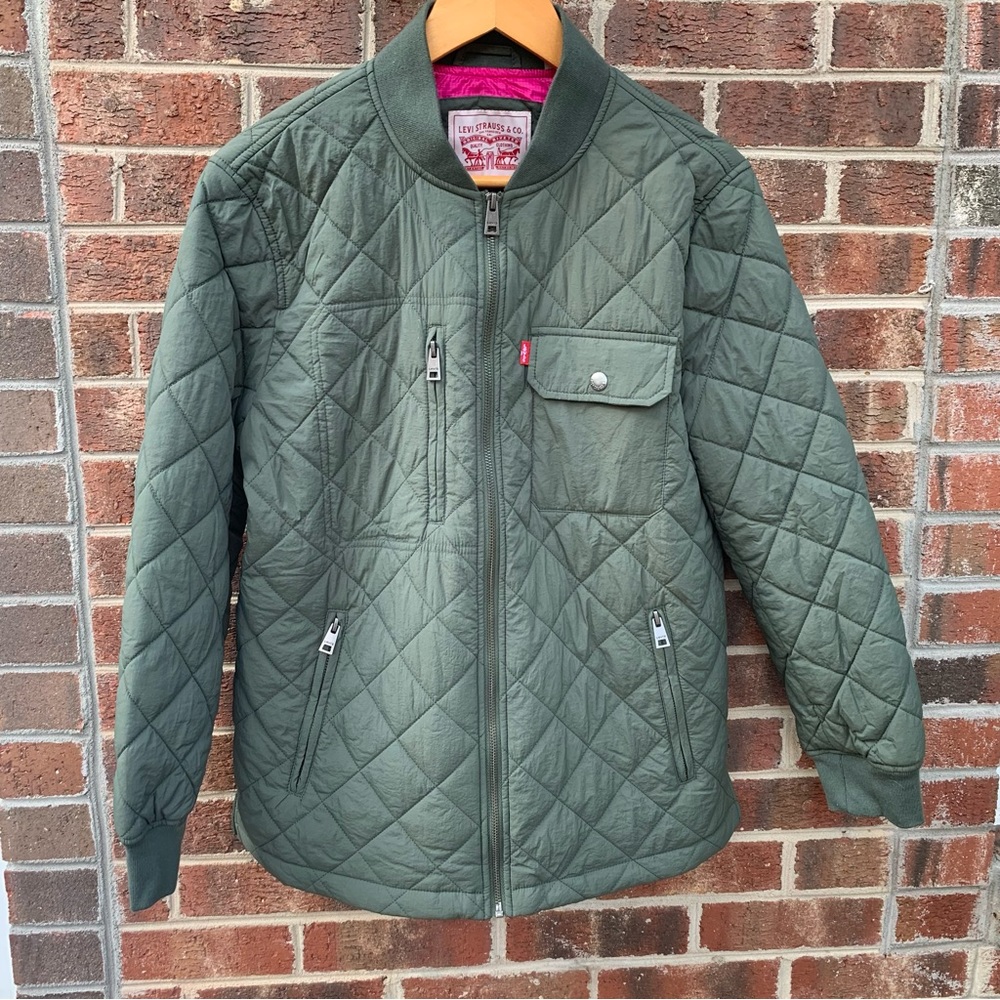 Levi’s Women’s Olive Green Quilted Bomber Jacket Size Medium - Picture 14 of 15